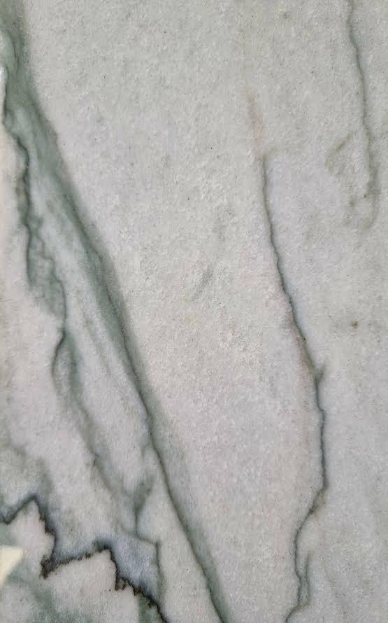 WHITE MACAUBAZ - QUARTZITE